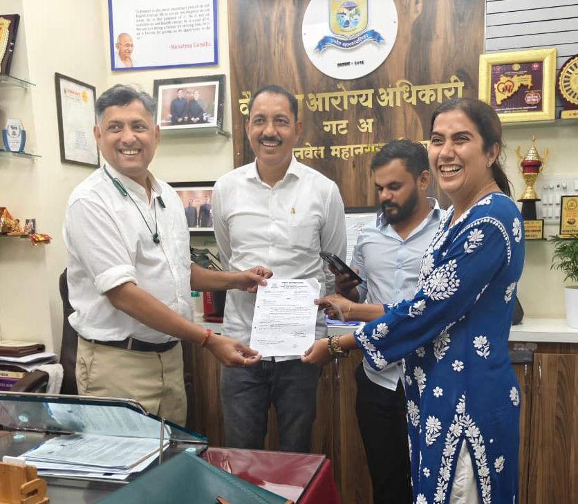 Director Meeting with Officials